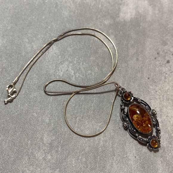 Sterling silver and amber art nouveau style necklace. - Picture 5 of 7